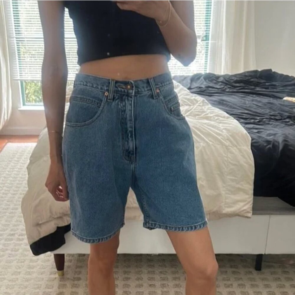Vintage L.A Blue High Waisted Size Denim Shorts Size M